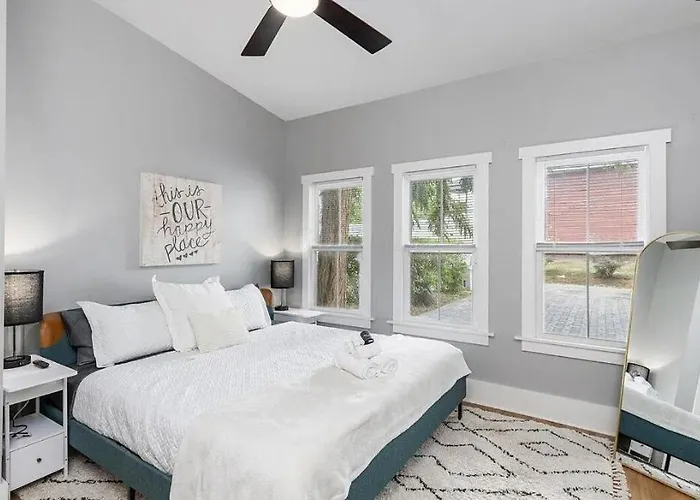Boutique Italian Village Osu 4br 4 Parking Columbus
