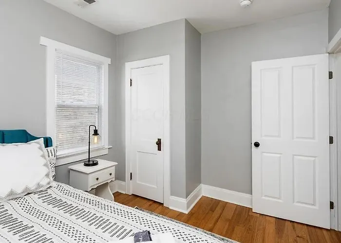 Boutique Italian Village Osu 4br 4 Parking Columbus