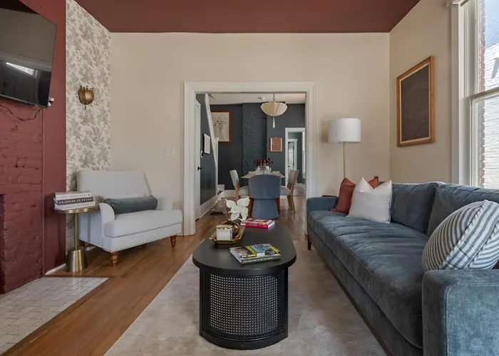 Сasa de vacaciones Boutique Italian Village Osu 4br 4 Parking
