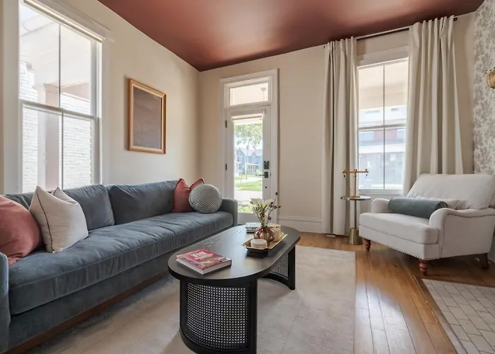 Boutique Italian Village Osu 4br 4 Parking Сasa de vacaciones Columbus