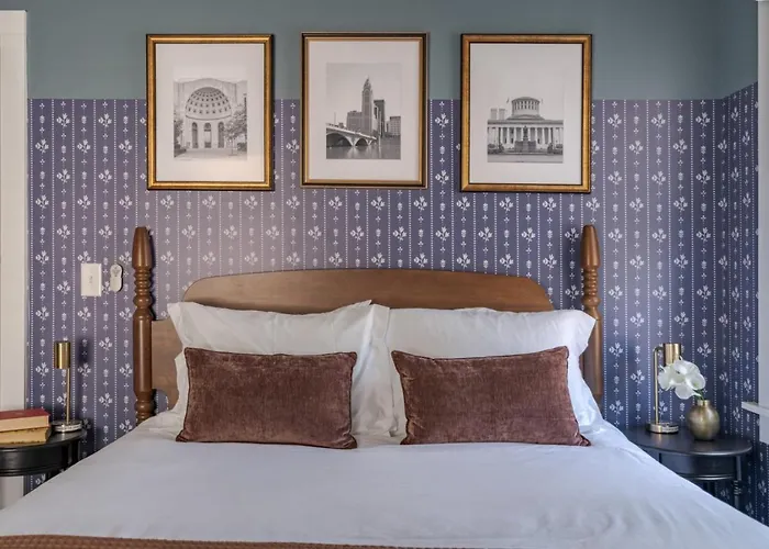 Boutique Italian Village Osu 4br 4 Parking *