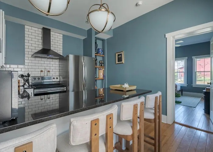 Сasa de vacaciones Boutique Italian Village Osu 4br 4 Parking *
