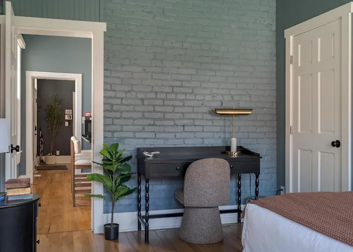 Сasa de vacaciones Boutique Italian Village Osu 4br 4 Parking *