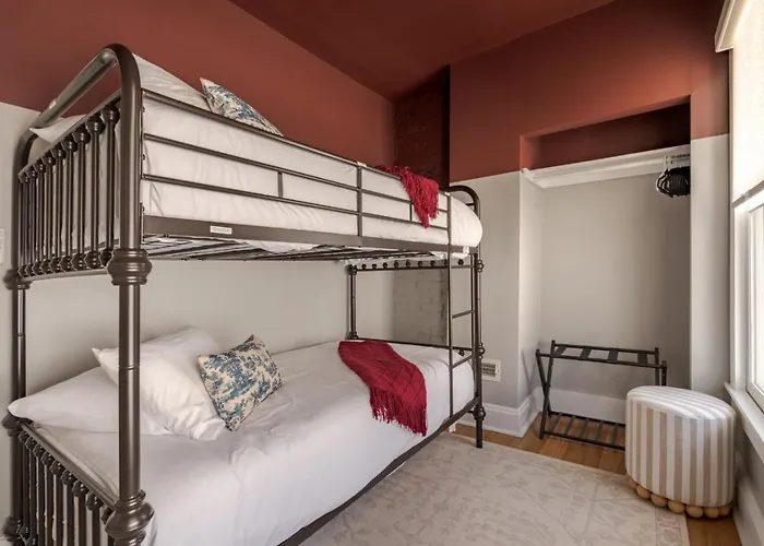 Сasa de vacaciones Boutique Italian Village Osu 4br 4 Parking *