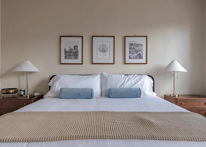 Boutique Italian Village Osu 4br 4 Parking Сasa de vacaciones