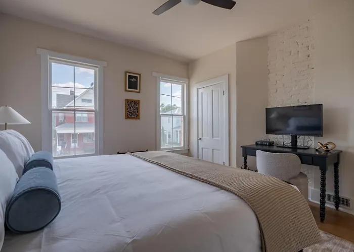 Сasa de vacaciones Boutique Italian Village Osu 4br 4 Parking *