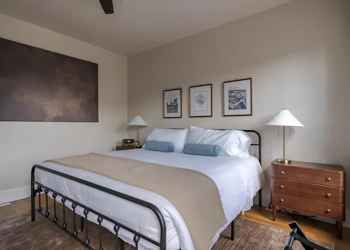 Сasa de vacaciones Boutique Italian Village Osu 4br 4 Parking