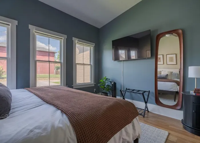 Boutique Italian Village Osu 4br 4 Parking Сasa de vacaciones Columbus